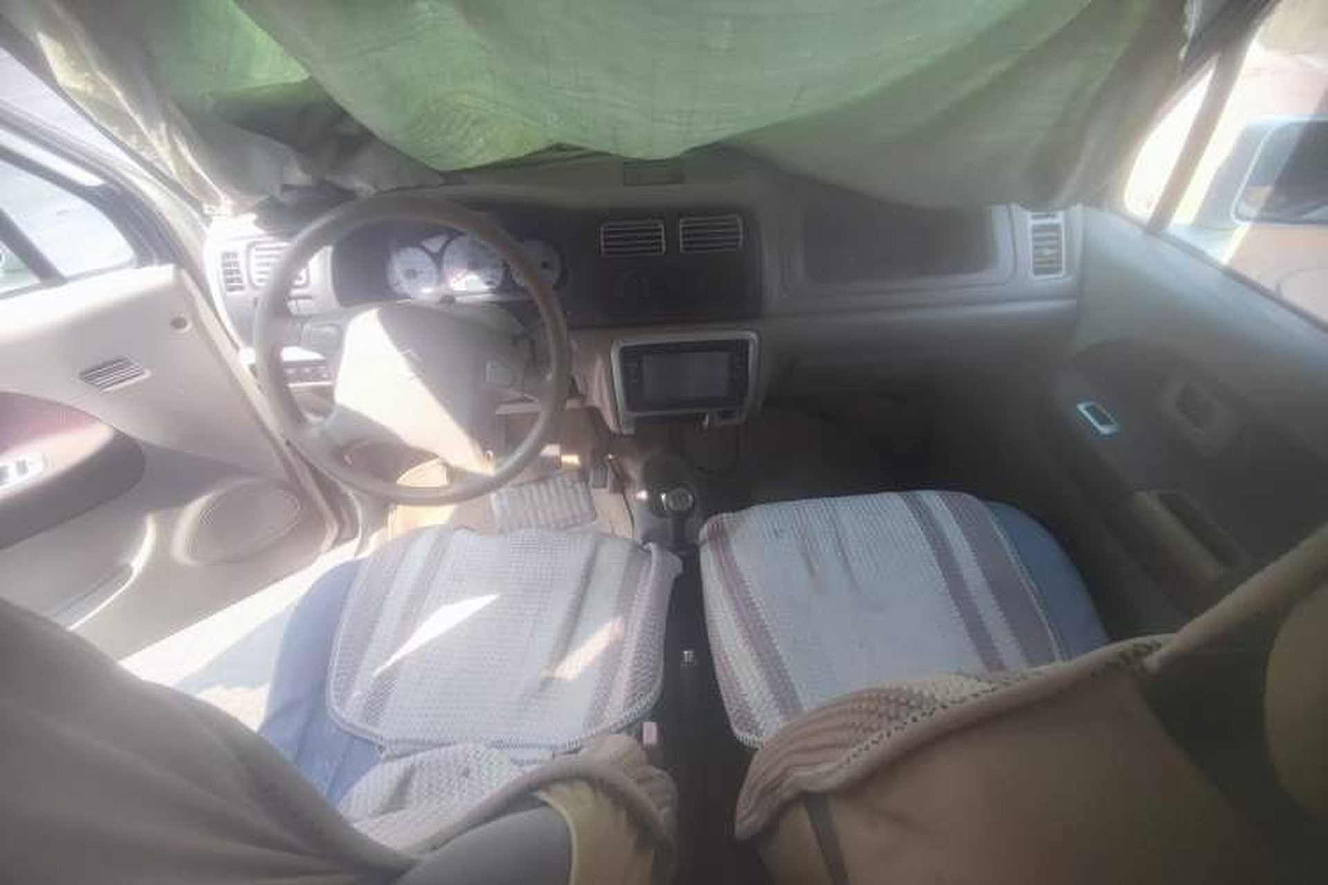 Used Suzuki Wagon R 2008 1.4L Manual STD Center Console