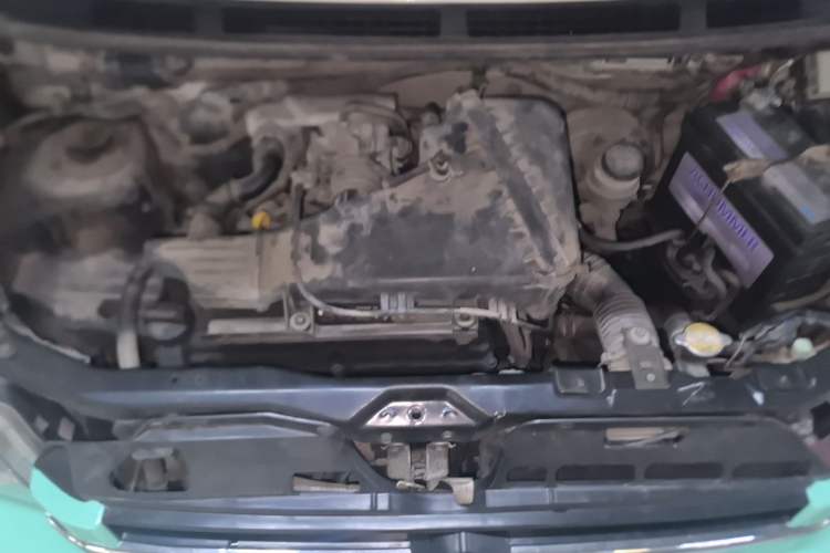 Used Suzuki Wagon R 2010 e 1.4L Manual ES Economy Model Engine Bay