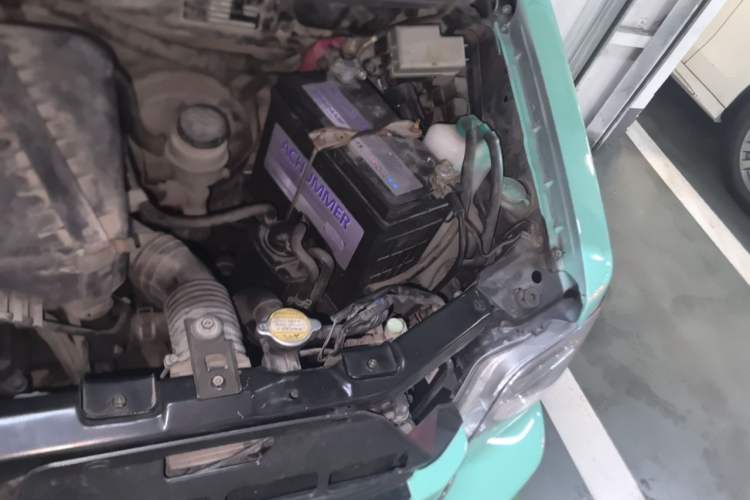 Used Suzuki Wagon R 2010 e 1.4L Manual ES Economy Model Engine Bay Left