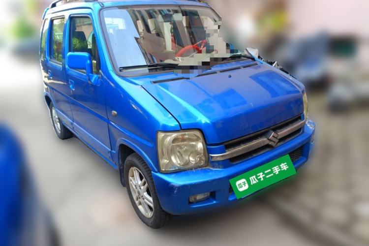 Used Suzuki Wagon R 2010 e 1.4L Manual ES Economy Model Front Right 45 Deg