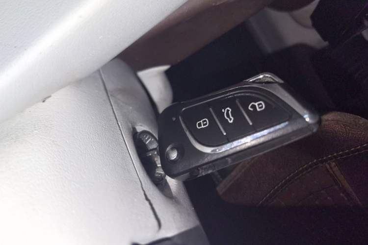 Used Suzuki Wagon R 2010 e 1.4L Manual ES Economy Model Vehicle Key
