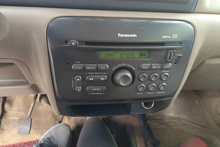 Used Suzuki Wagon R 2010 e 1.4L Manual STD Standard Model Audio And AC Panel