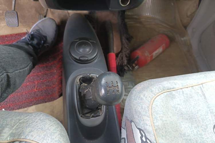 Used Suzuki Wagon R 2010 e 1.4L Manual STD Standard Model Gear Lever