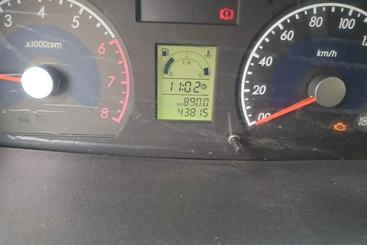 Used Suzuki Wagon R 2010 e 1.4L Manual STD Standard Model Odometer Close Up