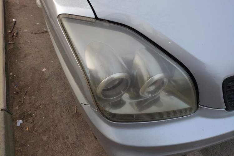 Used Suzuki Wagon R 2010 e 1.4L Manual STD Standard Model Right Front Headlight