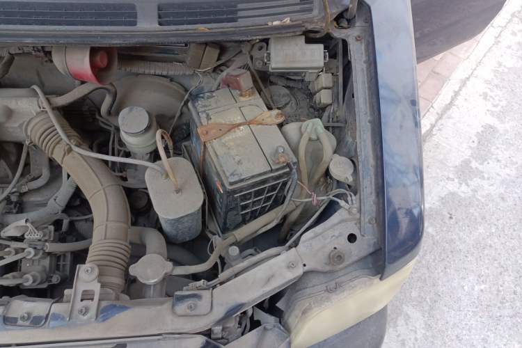 Used Suzuki Wagon R 2011 1.0L Engine Bay Left