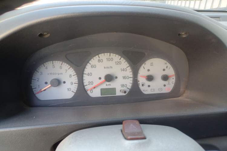 Used Suzuki Wagon R 2011 1.0L Instrument Cluster