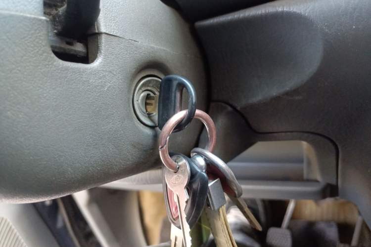Used Suzuki Wagon R 2011 1.0L Vehicle Key