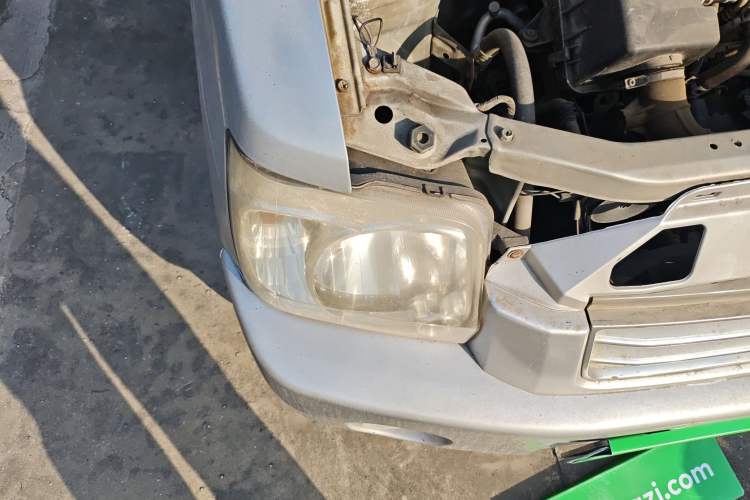 Used Suzuki Wagon R 2011 1.0L Right Front Headlight