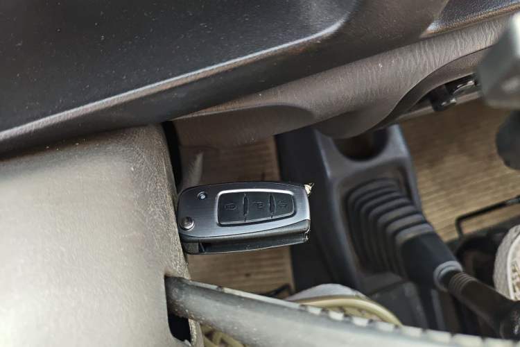 Used Suzuki Wagon R 2011 1.0L Vehicle Key