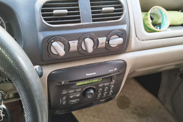 Used Suzuki Wagon R 2011 e 1.4L Manual Utility Model Audio And AC Panel