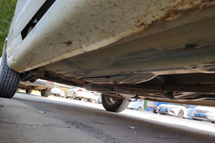 Used Suzuki Wagon R 2011 e 1.4L Manual Utility Model Chassis Front Right