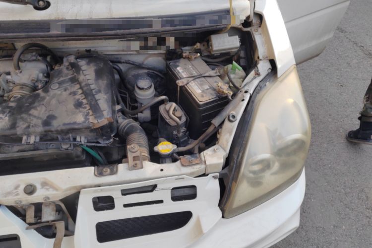 Used Suzuki Wagon R 2011 e 1.4L Manual Utility Model Engine Bay Left