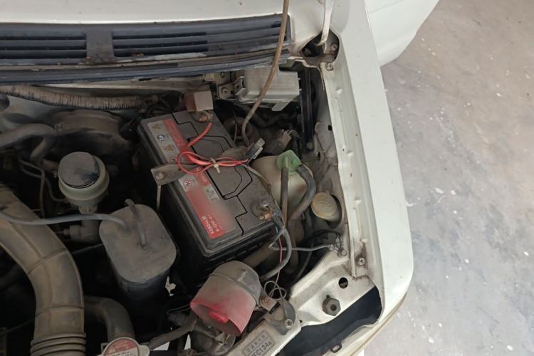 Used Suzuki Wagon R 2011 1.0L Engine Bay Left