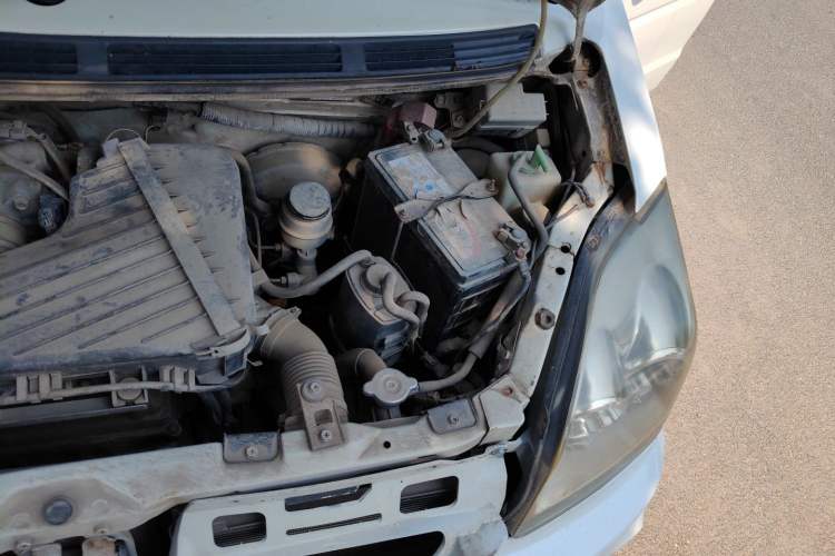 Used Suzuki Wagon R 2011 e 1.4L Manual Utility Model Engine Bay Left