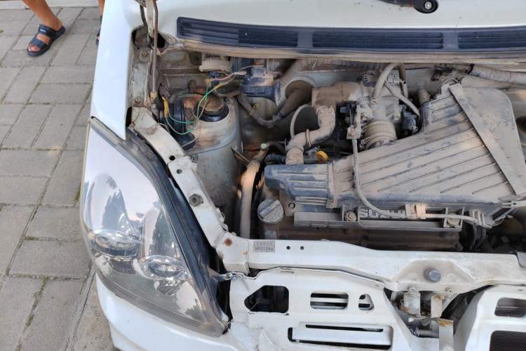 Used Suzuki Wagon R 2011 e 1.4L Manual Utility Model Engine Bay Right
