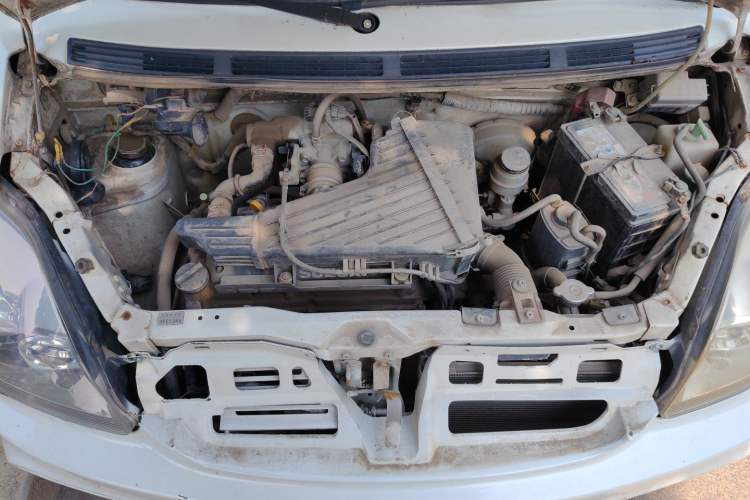 Used Suzuki Wagon R 2011 e 1.4L Manual Utility Model Engine Bay