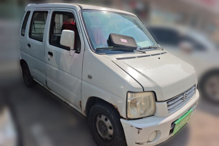 Used Suzuki Wagon R 2011 1.0L Front Right 45 Deg