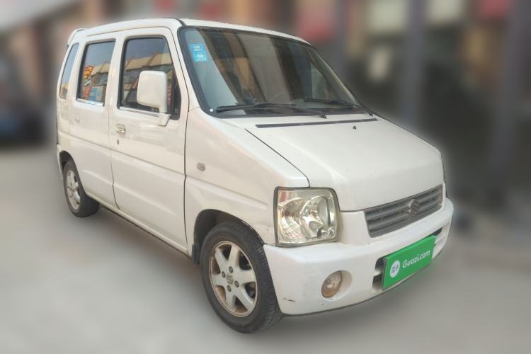 Used Suzuki Wagon R 2011 1.0L Front Right 45 Deg