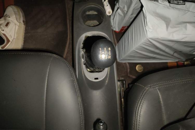 Used Suzuki Wagon R 2011 e 1.4L Manual Utility Model Gear Lever