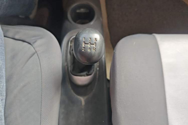Used Suzuki Wagon R 2011 e 1.4L Manual Standard Model 1 Gear Lever