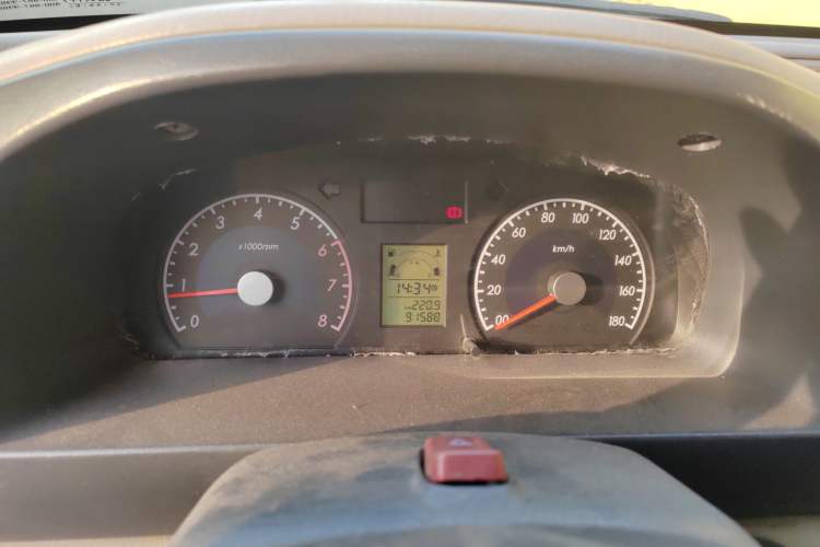 Used Suzuki Wagon R 2011 e 1.4L Manual Utility Model Instrument Cluster