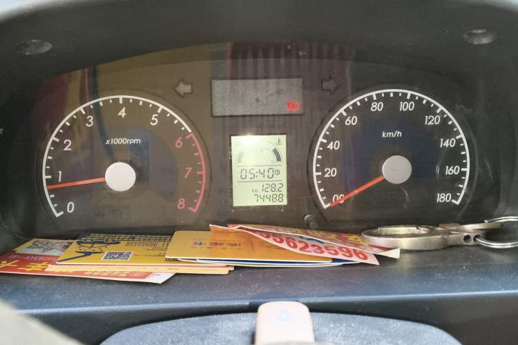 Used Suzuki Wagon R 2011 e 1.4L Manual Utility Model Instrument Cluster