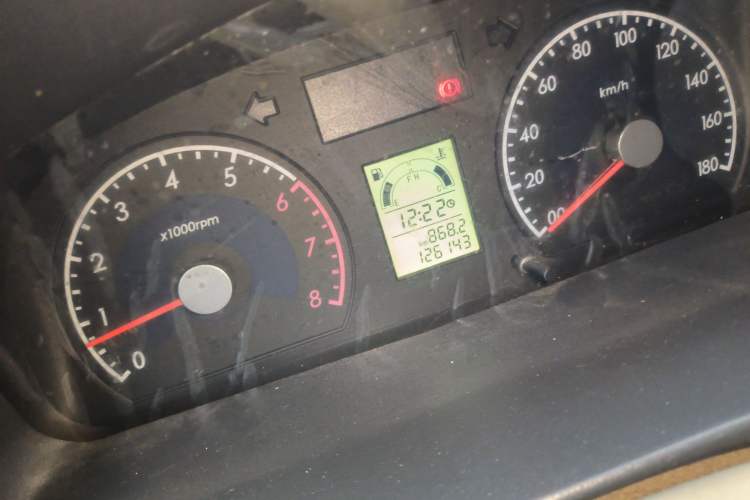 Used Suzuki Wagon R 2011 1.4L Manual Standard Type 1 Odometer Close Up