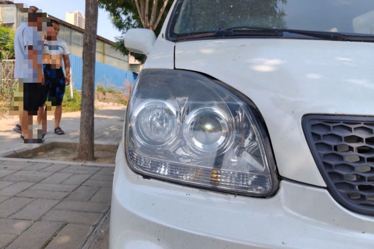 Used Suzuki Wagon R 2011 e 1.4L Manual Utility Model Right Front Headlight