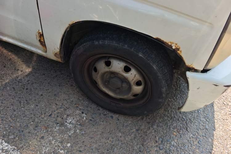 Used Suzuki Wagon R 2011 1.0L Right Front Wheel Hub