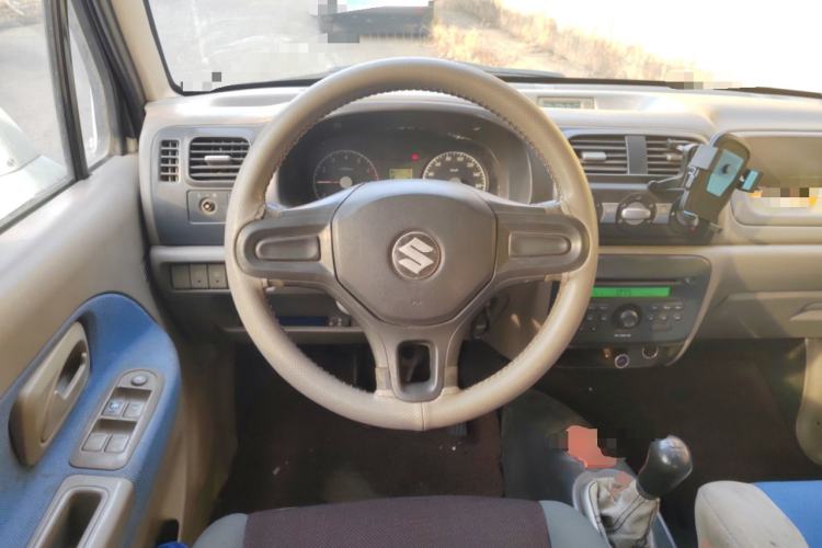 Used Suzuki Wagon R 2011 e 1.4L Manual Utility Model Steering Wheel