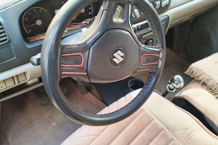 Used Suzuki Wagon R 2011 e 1.4L Manual Utility Model Steering Wheel