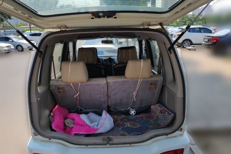 Used Suzuki Wagon R 2011 e 1.4L Manual Utility Model Trunk
