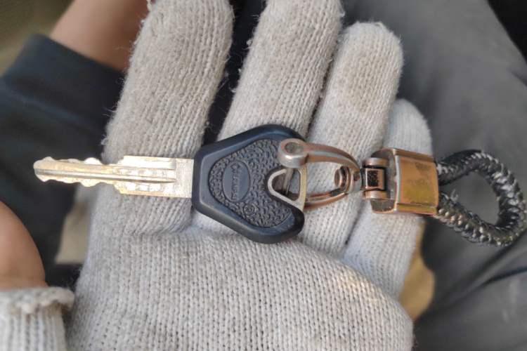 Used Suzuki Wagon R 2011 e 1.4L Manual Utility Model Vehicle Key