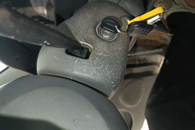 Used Suzuki Wagon R 2011 1.0L Vehicle Key