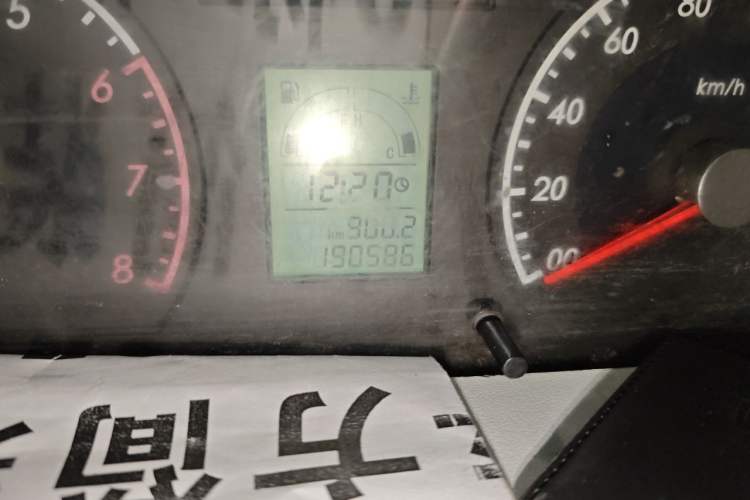 Used Suzuki Wagon R 2011 1.4L Manual Standard Type 1 Odometer Close Up