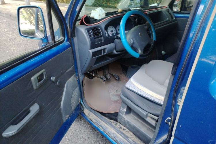 Used Suzuki Wagon R 2012 Entrepreneur Edition 1.0L Manual – Practical Version Driver Seat