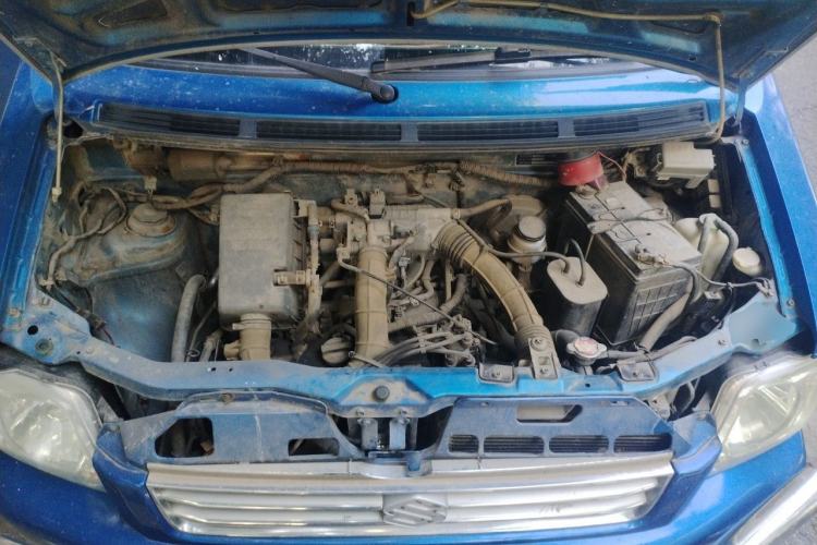 Used Suzuki Wagon R 2012 Entrepreneur Edition 1.0L Manual – Practical Version Engine Bay
