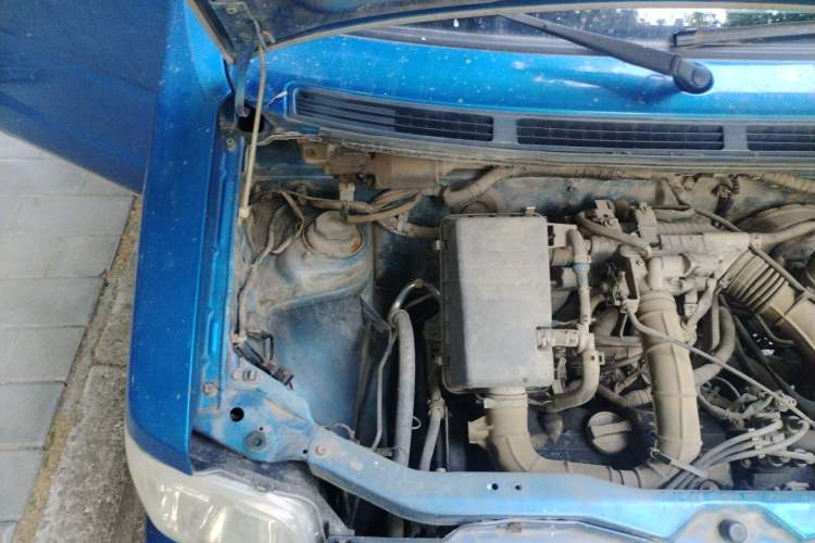 Used Suzuki Wagon R 2012 Entrepreneur Edition 1.0L Manual – Practical Version Engine Bay Right