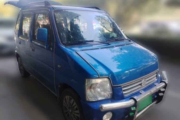Used Suzuki Wagon R 2012 Entrepreneur Edition 1.0L Manual – Practical Version Front Right 45 Deg