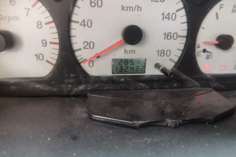 Used Suzuki Wagon R 2012 Entrepreneur Edition 1.0L Manual - Overdrive Type Odometer Close Up