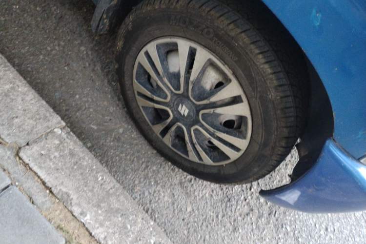 Used Suzuki Wagon R 2012 Entrepreneur Edition 1.0L Manual – Practical Version Right Front Wheel Hub
