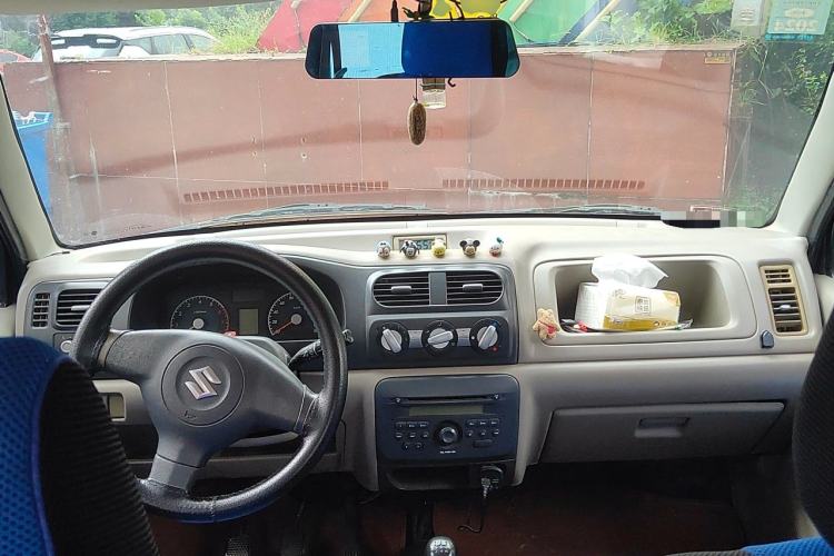 Used Suzuki Wagon R 2012 e 1.4L Manual VVT Standard Model China IV standard Center Console