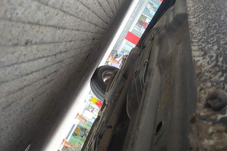 Used Suzuki Wagon R 2012 e 1.4L Manual VVT Standard Model China IV standard Chassis Front Right