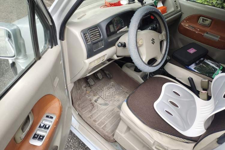 Used Suzuki Wagon R 2012 All-Purpose Model 1.4L Manual Standard Version Driver Seat