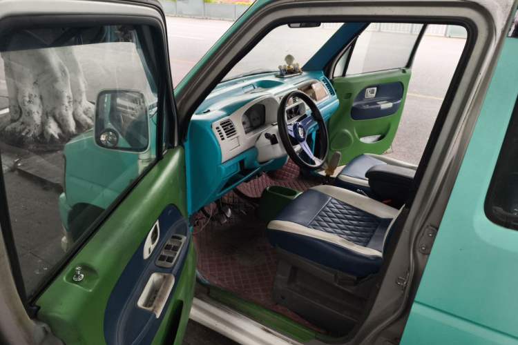 Used Suzuki Wagon R 2012 Entrepreneur Edition 1.0L Manual - Overdrive Type Driver Seat