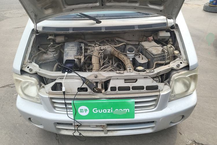 Used Suzuki Wagon R 2012 Entrepreneur Edition 1.0L Manual - Overdrive Type Engine Bay