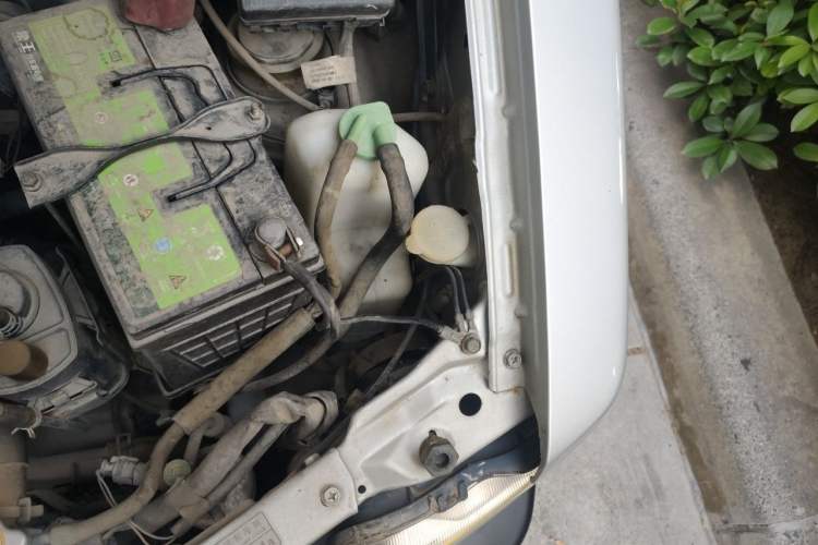 Used Suzuki Wagon R 2012 All-Purpose Model 1.4L Manual VVT Standard Version China IV Engine Bay Left