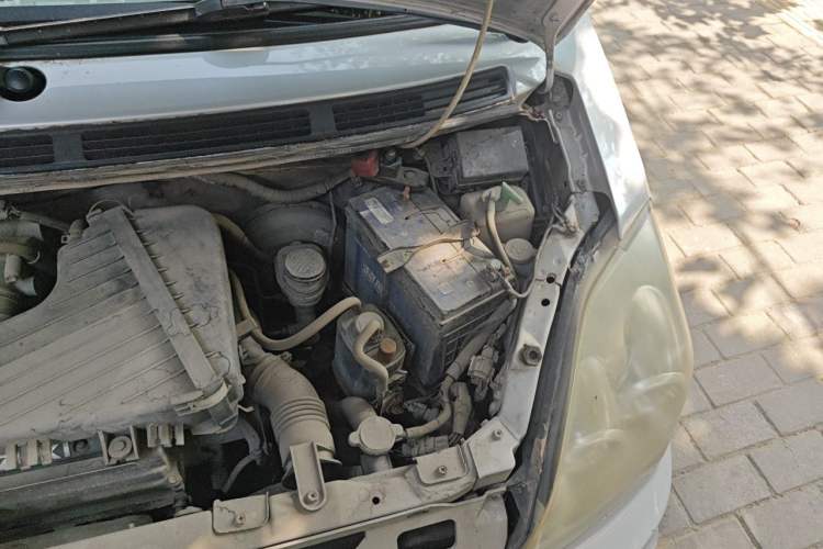 Used Suzuki Wagon R 2012 e 1.4L Manual VVT Standard Model China IV standard Engine Bay Left