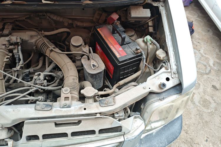 Used Suzuki Wagon R 2012 Entrepreneur Edition 1.0L Manual - Overdrive Type Engine Bay Left